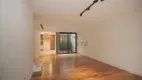 Foto 4 de Casa com 3 Quartos à venda, 260m² em Vila Nova Conceição, São Paulo