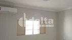 Foto 7 de Casa com 3 Quartos para alugar, 200m² em Tubalina, Uberlândia