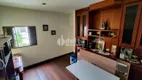 Foto 3 de Casa com 4 Quartos à venda, 188m² em Jardim Patrícia, Uberlândia