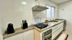 Foto 38 de Apartamento com 3 Quartos à venda, 120m² em Praia das Pitangueiras, Guarujá