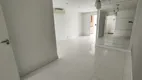 Foto 2 de Apartamento com 3 Quartos à venda, 110m² em Imbetiba, Macaé