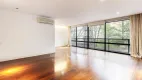 Foto 5 de Apartamento com 4 Quartos à venda, 320m² em Vila Nova Conceição, São Paulo