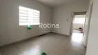 Foto 4 de Apartamento com 3 Quartos para alugar, 65m² em Fundinho, Uberlândia
