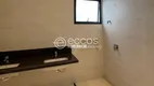 Foto 8 de Casa de Condomínio com 4 Quartos à venda, 270m² em Nova Uberlandia, Uberlândia