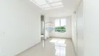 Foto 3 de Apartamento com 2 Quartos à venda, 43m² em Alto Petrópolis, Porto Alegre