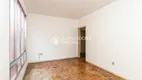 Foto 2 de Apartamento com 2 Quartos à venda, 72m² em Navegantes, Porto Alegre