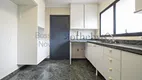 Foto 11 de Apartamento com 3 Quartos à venda, 245m² em Higienópolis, São Paulo