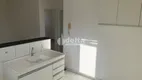 Foto 7 de Apartamento com 2 Quartos à venda, 44m² em Shopping Park, Uberlândia