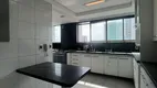 Foto 6 de Apartamento com 3 Quartos à venda, 193m² em Casa Forte, Recife