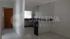 Foto 10 de Casa com 2 Quartos para alugar, 80m² em Martins, Uberlândia