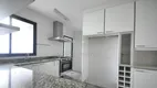 Foto 11 de Apartamento com 4 Quartos à venda, 220m² em Morumbi, São Paulo