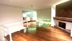 Foto 3 de Cobertura com 3 Quartos para alugar, 290m² em Moema, São Paulo