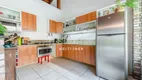 Foto 2 de Casa com 4 Quartos para venda ou aluguel, 293m² em Tristeza, Porto Alegre