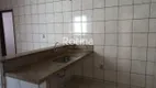 Foto 5 de Casa com 3 Quartos para alugar, 180m² em Santa Mônica, Uberlândia