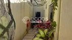 Foto 2 de Casa com 5 Quartos à venda, 264m² em Planalto, Uberlândia