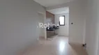 Foto 5 de Apartamento com 2 Quartos para alugar, 55m² em Umuarama, Uberlândia