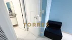 Foto 17 de Apartamento com 4 Quartos à venda, 110m² em Praia das Pitangueiras, Guarujá