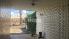 Foto 2 de Casa com 4 Quartos para alugar, 280m² em Lidice, Uberlândia