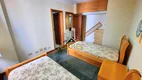 Foto 10 de Apartamento com 3 Quartos à venda, 200m² em Praia das Pitangueiras, Guarujá