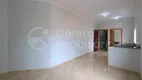 Foto 2 de Apartamento com 2 Quartos à venda, 62m² em Centro, Peruíbe