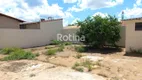 Foto 13 de Casa com 3 Quartos para alugar, 180m² em Santa Mônica, Uberlândia