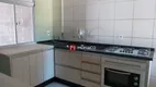 Foto 2 de Casa com 2 Quartos à venda, 70m² em Columbia, Londrina