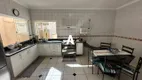 Foto 6 de Sobrado com 3 Quartos à venda, 355m² em Lidice, Uberlândia