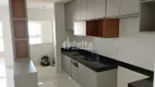 Foto 19 de Apartamento com 3 Quartos para alugar, 110m² em Santa Mônica, Uberlândia