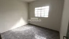 Foto 4 de Casa com 3 Quartos para alugar, 80m² em Osvaldo Rezende, Uberlândia