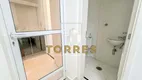 Foto 40 de Apartamento com 3 Quartos para alugar, 132m² em Jardim Astúrias, Guarujá