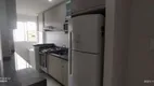 Foto 3 de Apartamento com 3 Quartos à venda, 58m² em Champagnat, Londrina