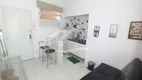 Foto 2 de Kitnet com 1 Quarto à venda, 30m² em Copacabana, Rio de Janeiro