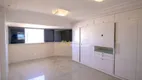 Foto 13 de Apartamento com 4 Quartos à venda, 280m² em Candelária, Natal