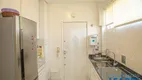 Foto 11 de Apartamento com 3 Quartos à venda, 210m² em Higienópolis, São Paulo