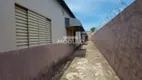 Foto 3 de Casa com 2 Quartos à venda, 450m² em Lagoinha, Uberlândia