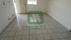 Foto 3 de Apartamento com 3 Quartos para alugar, 51m² em Tubalina, Uberlândia