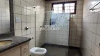 Foto 12 de Casa com 5 Quartos para alugar, 200m² em Santa Mônica, Uberlândia