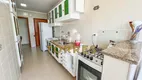 Foto 31 de Apartamento com 3 Quartos à venda, 130m² em Praia das Pitangueiras, Guarujá