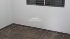 Foto 4 de Casa com 3 Quartos à venda, 200m² em Santa Mônica, Uberlândia