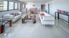 Foto 2 de Apartamento com 4 Quartos à venda, 233m² em Candelária, Natal