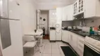 Foto 5 de Apartamento com 2 Quartos à venda, 65m² em Itaim Bibi, São Paulo