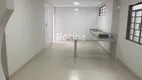 Foto 7 de Casa com 3 Quartos para alugar, 170m² em Nossa Senhora Aparecida, Uberlândia