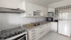 Foto 16 de Apartamento com 3 Quartos à venda, 140m² em Jardim Astúrias, Guarujá