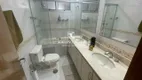 Foto 10 de Apartamento com 3 Quartos para venda ou aluguel, 210m² em Itaim Bibi, São Paulo