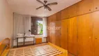 Foto 14 de Casa com 5 Quartos à venda, 203m² em Passo da Areia, Porto Alegre