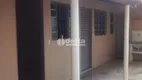 Foto 18 de Casa com 5 Quartos à venda, 165m² em Santa Mônica, Uberlândia