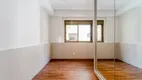 Foto 3 de Apartamento com 3 Quartos à venda, 122m² em Petrópolis, Porto Alegre