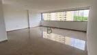 Foto 2 de Apartamento com 4 Quartos à venda, 214m² em Guararapes, Fortaleza