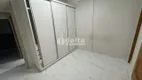 Foto 19 de Casa com 3 Quartos para alugar, 200m² em Lidice, Uberlândia