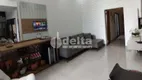 Foto 2 de Casa com 3 Quartos à venda, 160m² em Cidade Jardim, Uberlândia